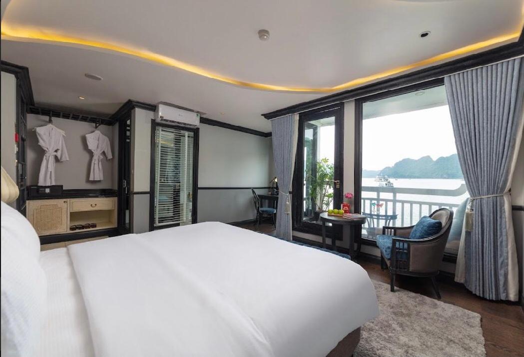 Hotel Madeline Cruises Ha Long Exterior foto